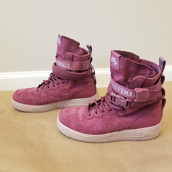 Nike SF Air Force 1 Force is Female Vintage Wine Size 9.5 AJ1700-600 - Picture 1 of 13